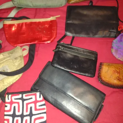 Sale Photo Thumbnail #963: Collection of Small Handbags and Purses.  Items are in used condition and may have wear and be in need of cleaning.