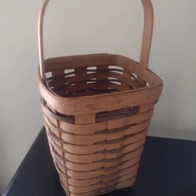 Sale Photo Thumbnail #110: Petite Longaberger Splint Wood Basket
