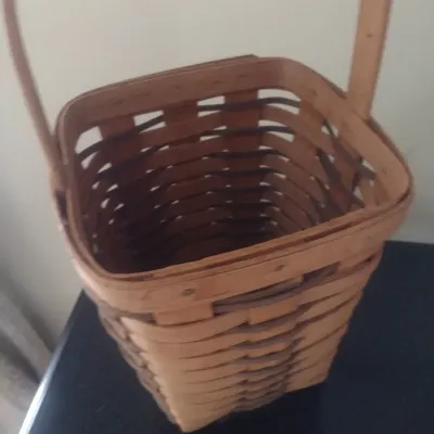 Sale Photo Thumbnail #111: Petite Longaberger Splint Wood Basket