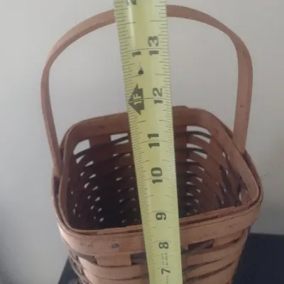 Sale Photo Thumbnail #115: Petite Longaberger Splint Wood Basket