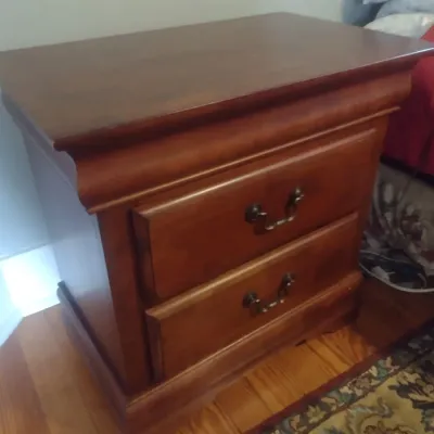 Sale Photo Thumbnail #829: Double Drawer Mahogany Bedside Dresser.  Upstairs item.  Bring assistance to remove.