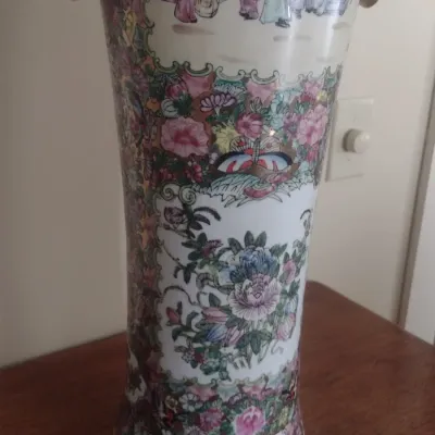 Sale Photo Thumbnail #81: Large Porcelain Ceramic Chinoiserie Famille Rose Centerpiece Vase with Applied Gilded Ring Handles Choice B