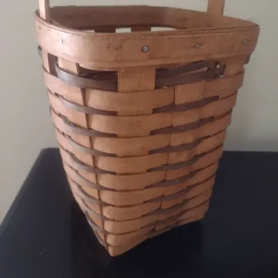 Sale Photo Thumbnail #114: Petite Longaberger Splint Wood Basket
