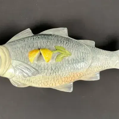 Sale Photo Thumbnail #92: Large Ceramic Fish Serving Platter With Figural Lemon Handle Lid