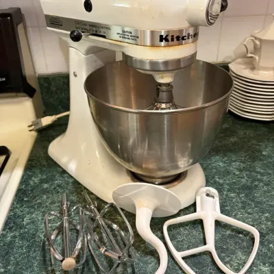 Vintage Kitchen Aid Mixer With Attachments