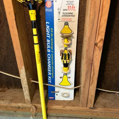 Extension Light Bulb Changer Set 