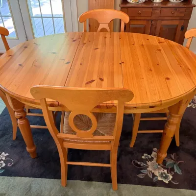 Kitchen Dining Table & Four Chairs