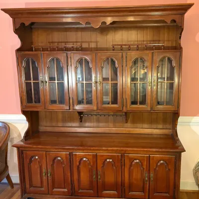 Thomasville Two Piece Sideboard/Hutch