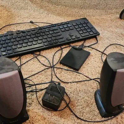 Dell Computer Accessories Lot – Keyboard, Speakers & External Drive