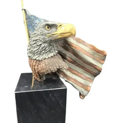 Legends Numbered 657/2500 American Eagle Statue