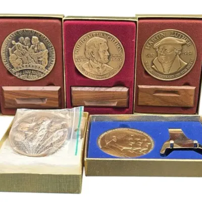 5 Martin Luther Commemorative Medalions With Original Boxes
