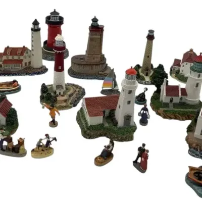 20 Miniature American Lighthouses 