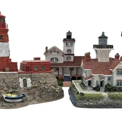 4 Vintage Miniature Lighthouses 