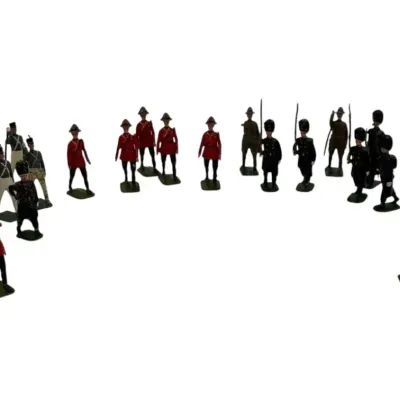 26 Lead Toy Soldiers