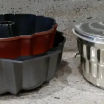 Bundt Pans by: Nordic Ware, Williams and Sonoma and Mini Bundt