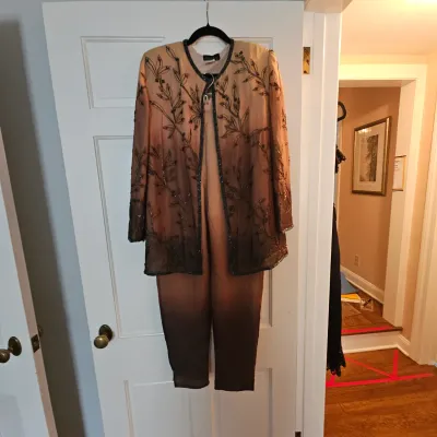 Sale Photo Thumbnail #233