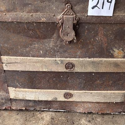 Vintage Trunk