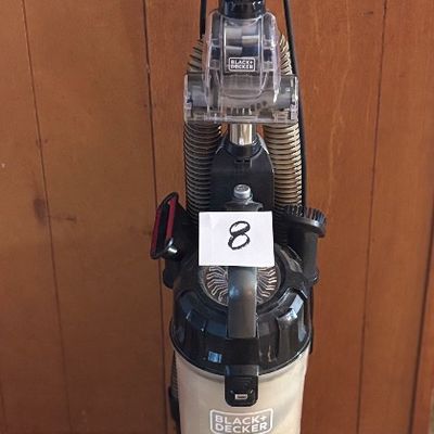 Black & Decker Upright Vacumn