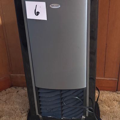AIRCARE D46 720 Tower Evaporative Humidifier
