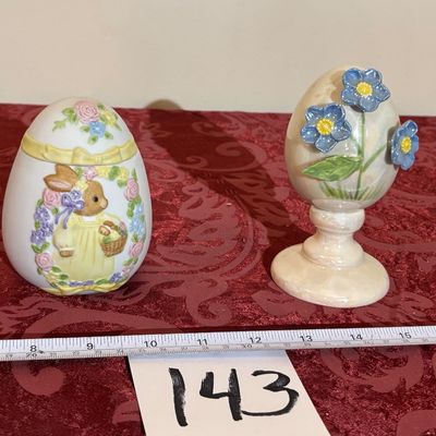 Lefton Lidded Embossed Egg And More