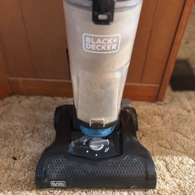 Black & Decker Upright Vacumn