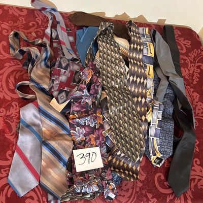 Tie Lot