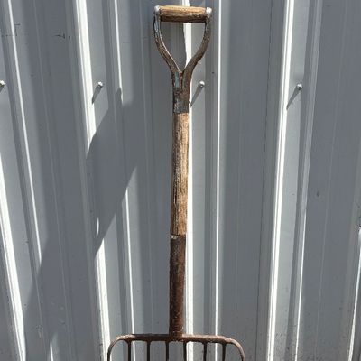 8 Tine Pitchfork