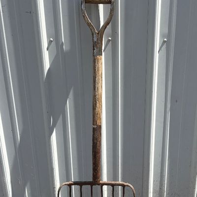 8 Tine Pitchfork