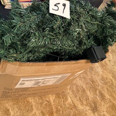 6’ Prelit Christmas Tree