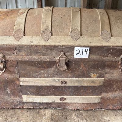 Vintage Trunk