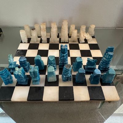 Hand-Carved Mexican Onyx Chess Set