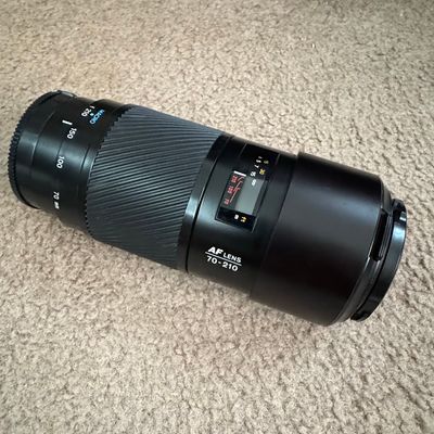 Minolta Maxxum AF Zoom 70-210mm f/4 'Beercan' Lens and Minolta AF 50mm f/1.7 Lens Set