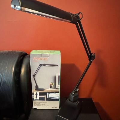 Grandrich Full Spectrum Desk Lamp Model ES-214N