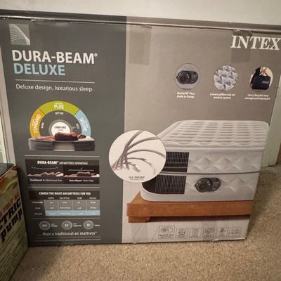 Intex Dura-Beam Deluxe Air Mattress