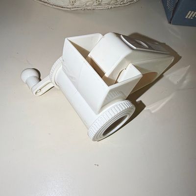 The Pampered Chef Deluxe Rotary Cheese Grater #1275
