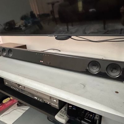 LG NB3530A 2.1 Channel Soundbar with Wireless Subwoofer