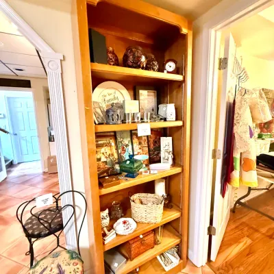 Sale Photo Thumbnail #35