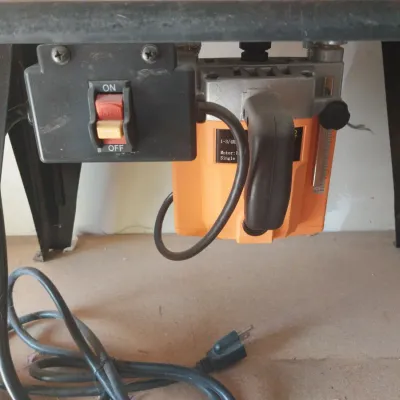 RPUTER TABLE WITH ROUTER