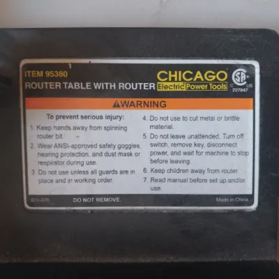 RPUTER TABLE WITH ROUTER