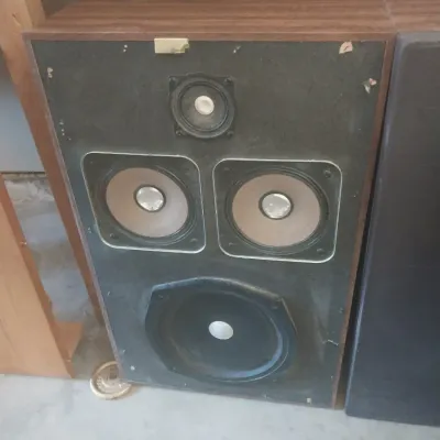 Sale Photo Thumbnail #159: MODEL SE-5508 SPEAKERS ARE THRUSTERS MEASURES 22 TALL