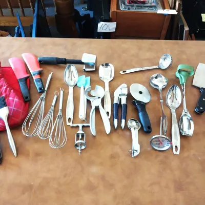 COOKING UTENSILS