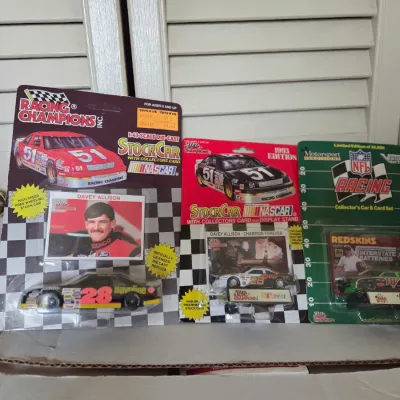 Sale Photo Thumbnail #330