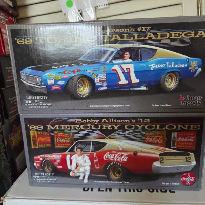 Sale Photo Thumbnail #343
