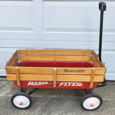 Radio Flyer Wagon (G)