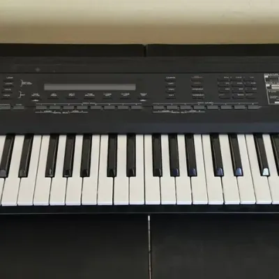Roland D-50 Linear Synthesizer (LR-1)