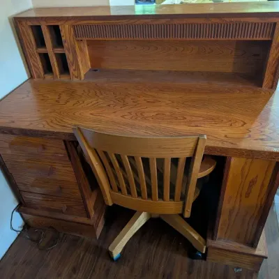 Oak Executive Desk with Hutch Storage and Rolling Swivel Chair