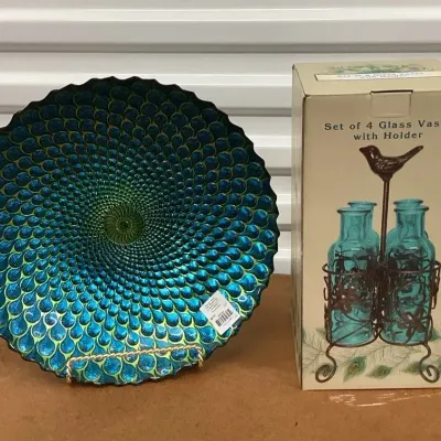Set Of 4 Glass Vases With Holder And A Colorful Glass Bowl And Stand