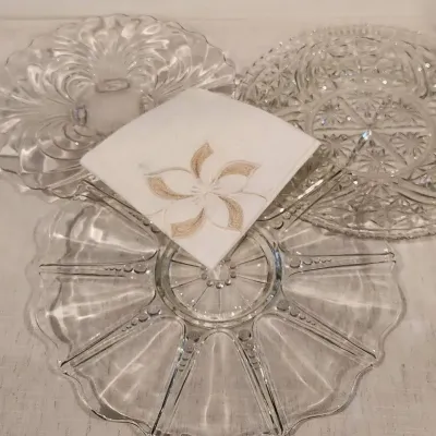 3 Beautiful Glass Serving Plates Plus Stitched Napkin