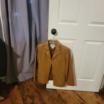 Sale Photo Thumbnail #173