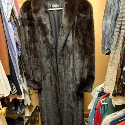 Sale Photo Thumbnail #246